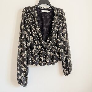 ASTR The Label XL Boho Flowy Pesant top Dark Floral Blouse Ruffled Boho Cute